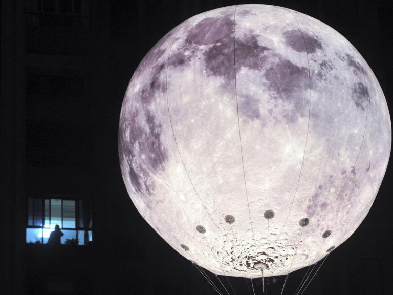 China to launch artificial ‘moon’ to reflect Sun-light during night