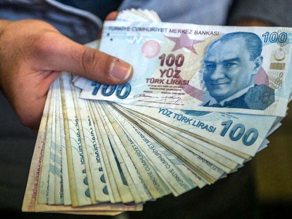 turkish-lira-weakens-near-to-record-low-after-policy-tightening-move-by