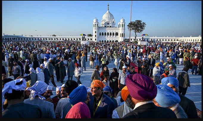 Pakistan Issues 3,000 Visas to Sikh Pilgrims from India for Guru Nanak Dev Ji’s Birthday Celebrations