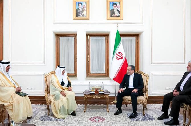 Iranian Foreign Minister Holds Talks With Senior Saudi Official in Tehran