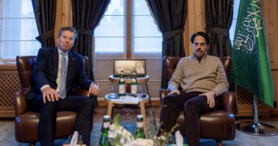 Saudi foreign minister meets UN humanitarian chief in Davos