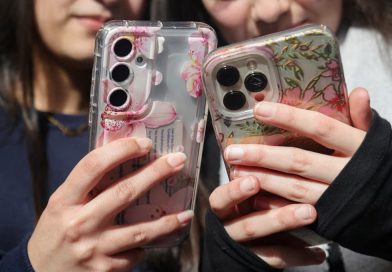 Britain’s teens push back against Australian-style social media ban