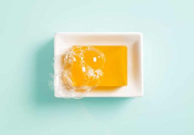 Beauty Industry Faces Mounting Pressure Over Packaging Waste as Consumers Shift Toward Refillable and Plastic-Free Personal Care