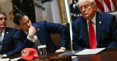 Trump Weighs Iran Ceasefire Pact as Nuclear Talks Loom