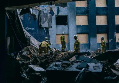 Kyiv Theatre Presses Ahead With Performance After Russian Strike Damages Historic Venue
