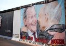Putin Holds Private Meeting With Former German Chancellor Schroeder