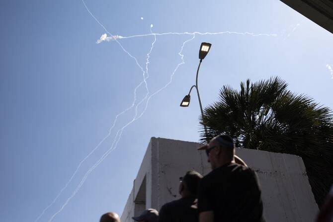 Fragile Truce Emerges as Iran and Israel Suspend Strikes Amid Trump’s Ceasefire Push