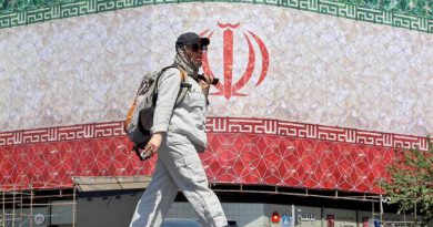 Gulf States Welcome US-Iran Deal as Hormuz Reopens