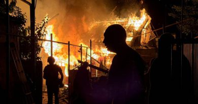Moscow Repels Mass Drone Barrage as Russian Strikes Kill Five Across Ukraine