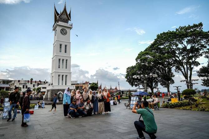 Indonesia Intensifies Halal Tourism Drive After Climbing Global Muslim Travel Rankings